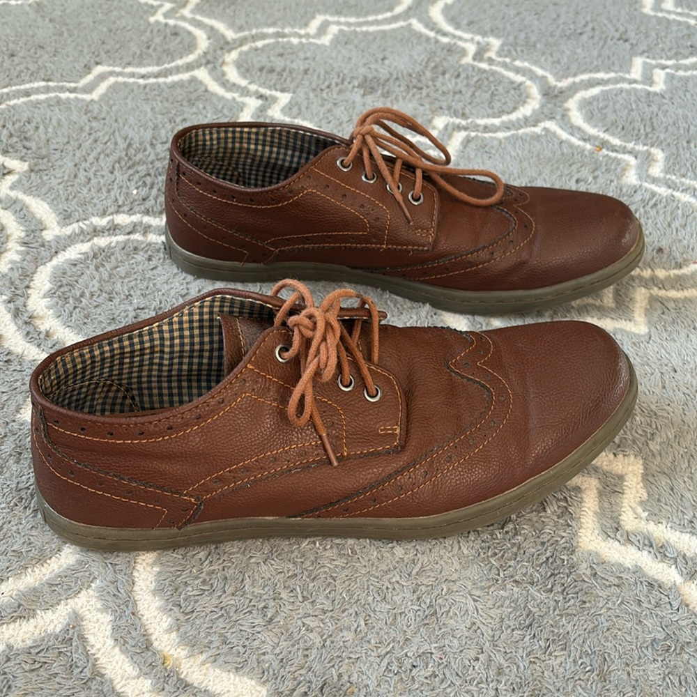 Ben Sherman Men’s Brown Oxford- size 10